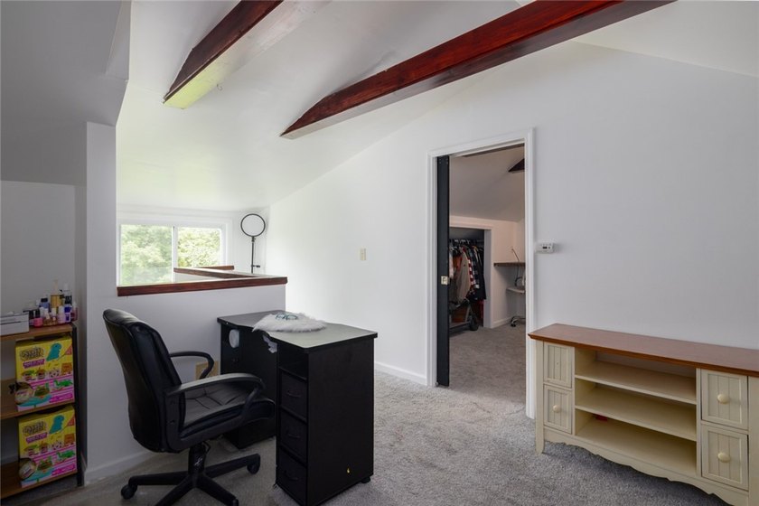 If you're searching for a home that's cute as a button, move-in - photo 23