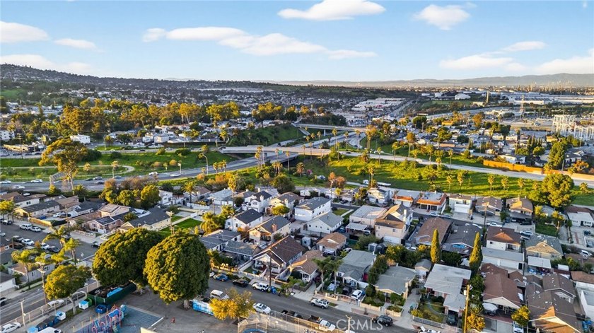 Exceptional opportunity to own the lowest-priced income property - photo 3