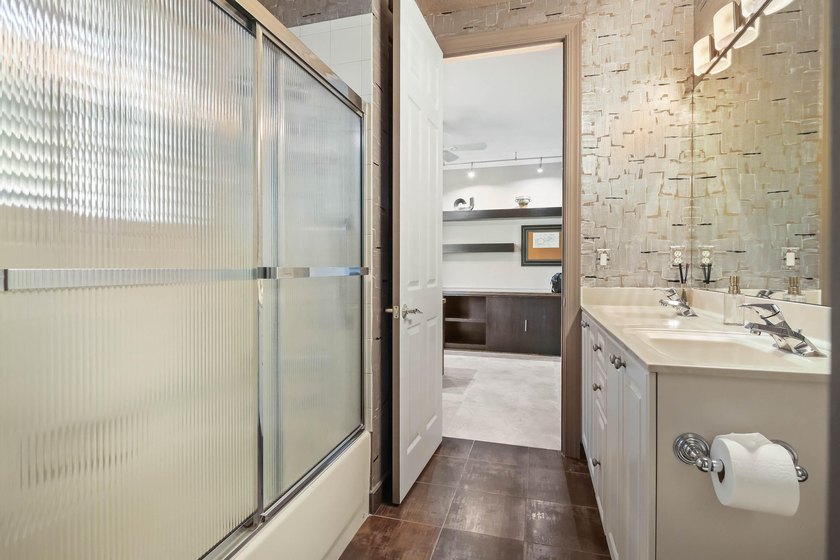 Welcome to this stunning single-story residence in Oakmont at - photo 26