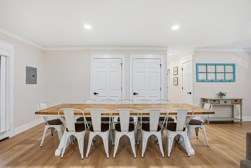 Discover the perfect blend of comfort, style, and income - photo 27