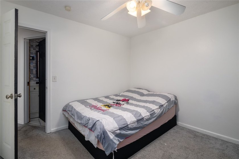 If you're searching for a home that's cute as a button, move-in - photo 28
