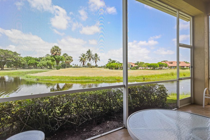 Welcome to this stunning single-story residence in Oakmont at - photo 32