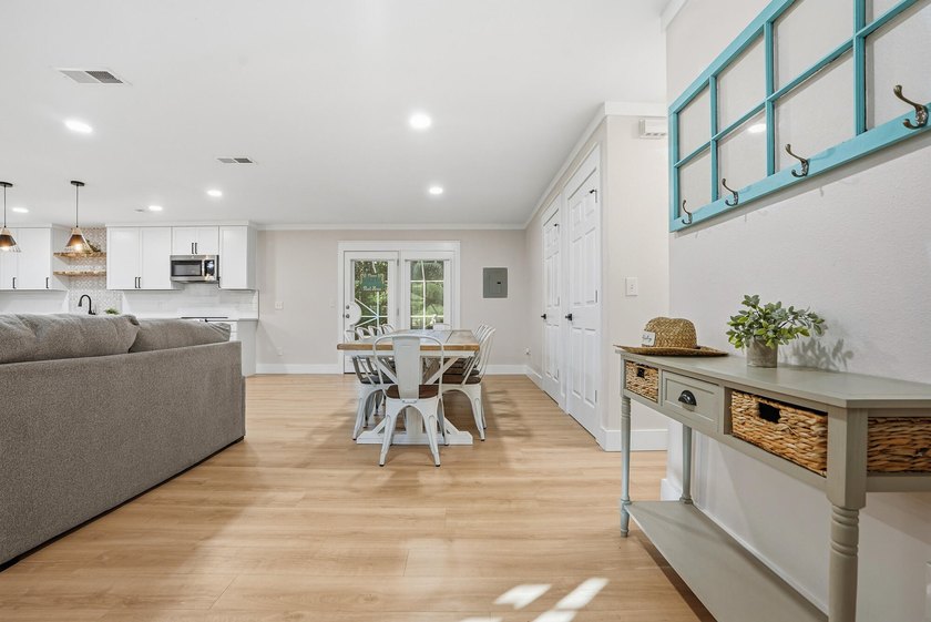 Discover the perfect blend of comfort, style, and income - photo 34