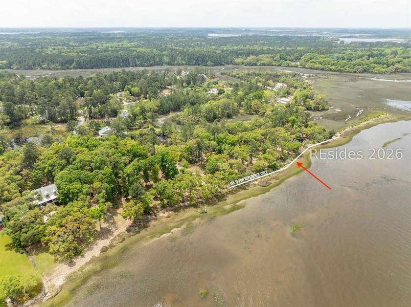 Discover an exceptional waterfront homesite on the Coosaw River - photo 2