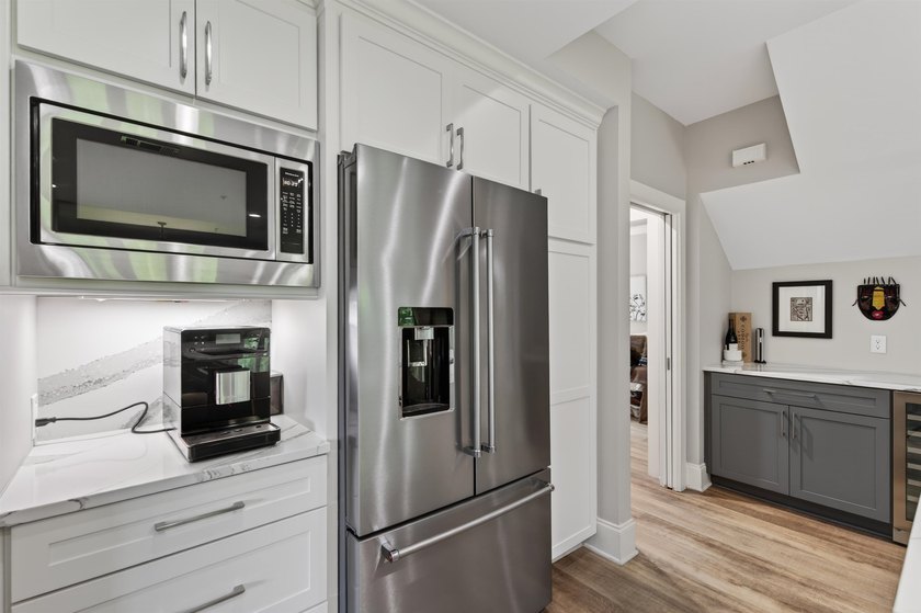 Experience luxury lake living in one of Reynolds Lake Oconee's - photo 16