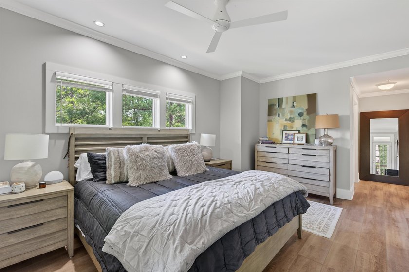 Experience luxury lake living in one of Reynolds Lake Oconee's - photo 19