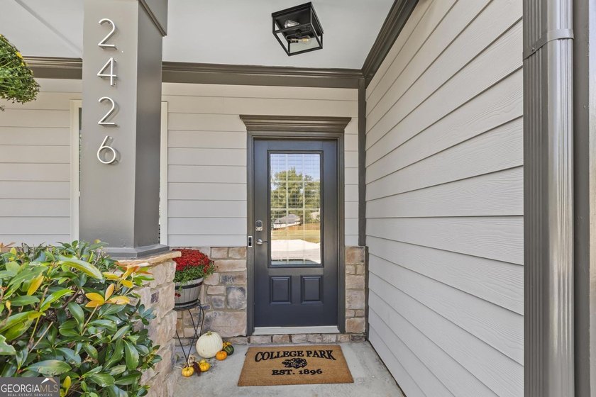This Freshly Updated Craftsman will surely please your Buyers! - photo 6