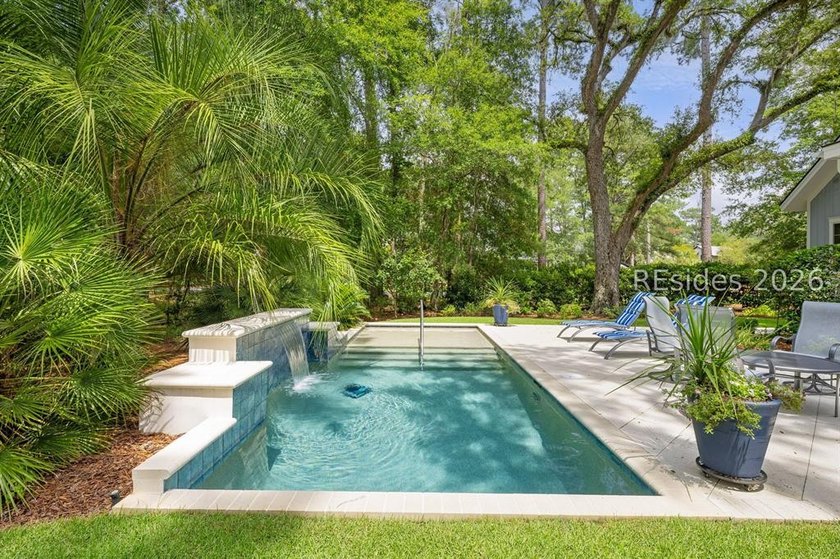 A rare offering within Oldfield, this exceptional custom - photo 5