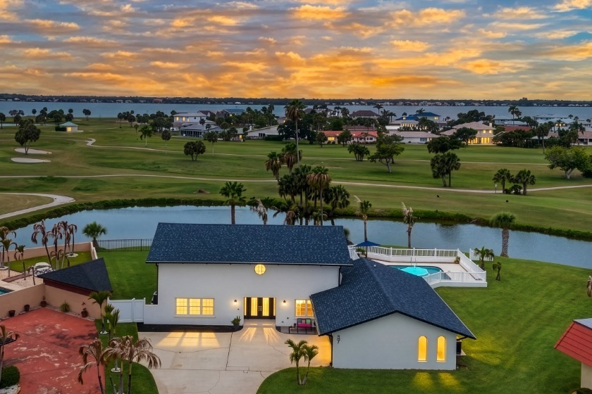 Florida Space Coast Barrier Island Golf Course Home
Sun, Surf, S - photo 45