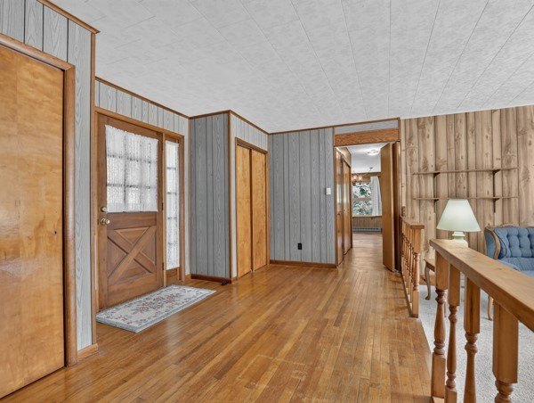 Country Home with Peaceful Outdoor Living set on 10.61 wooded - photo 27