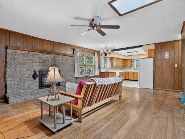 Country Home with Peaceful Outdoor Living set on 10.61 wooded - photo 36