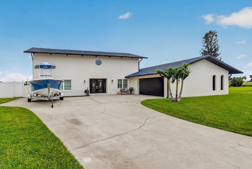 Florida Space Coast Barrier Island Golf Course Home
Sun, Surf, S - photo 3