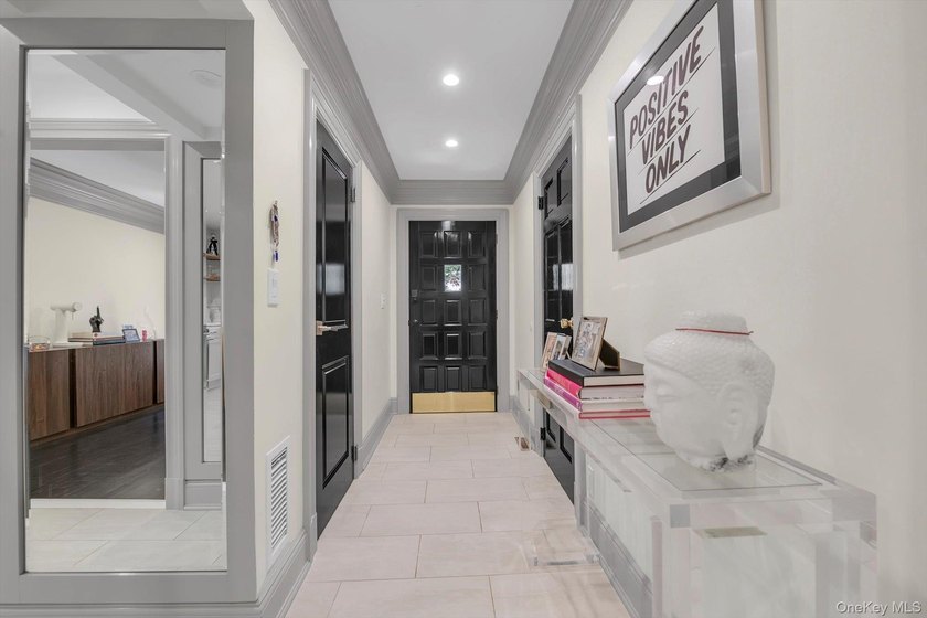 Beautifully updated and move-in ready, this High Oaks Village - photo 3