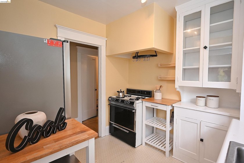 Welcome Home to this classic North Berkeley condo, where - photo 28