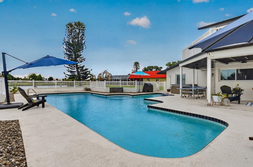 Florida Space Coast Barrier Island Golf Course Home
Sun, Surf, S - photo 8