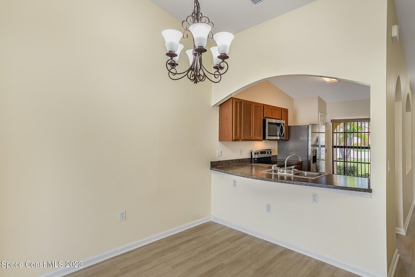 Enjoy a carefree lifestyle in this charming 2-bedroom, 2-bath - photo 11