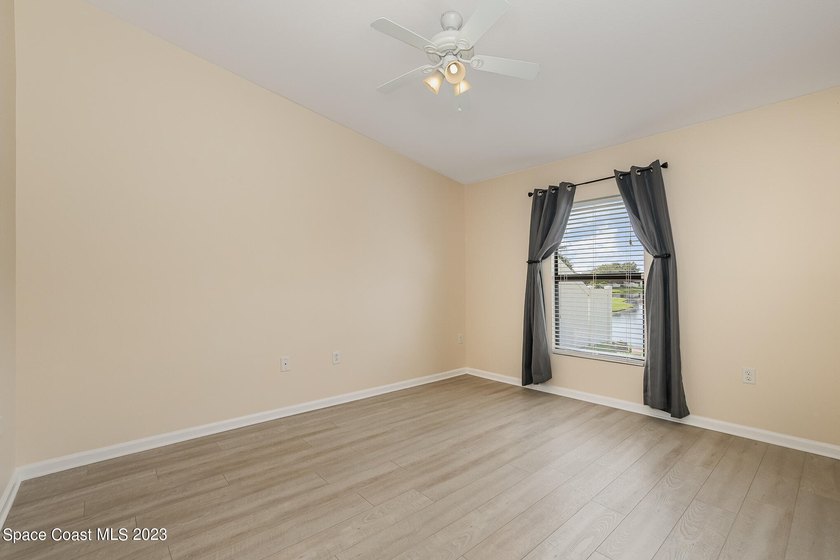 Enjoy a carefree lifestyle in this charming 2-bedroom, 2-bath - photo 12