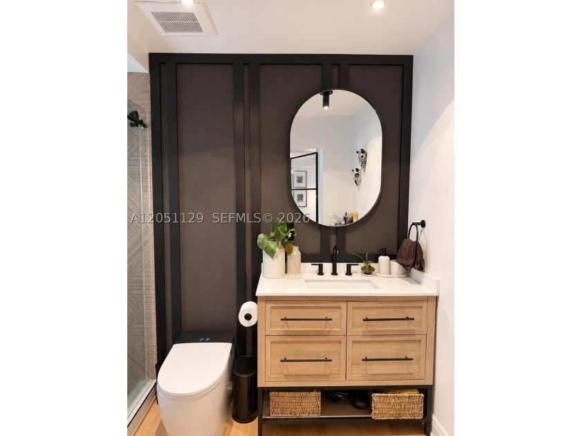 Completely remodeled with a designer's eye, this beautiful home - photo 28
