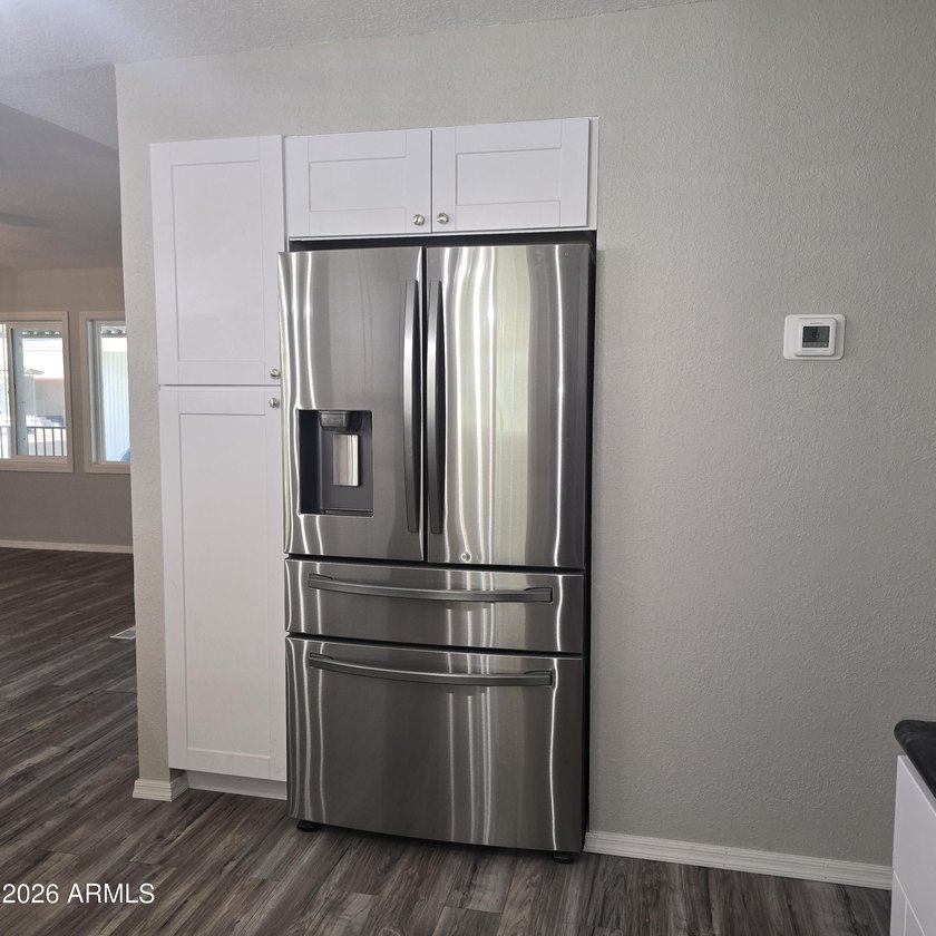 ON LEASED LAND: This home is absolutely gorgeous!! It has been - photo 16