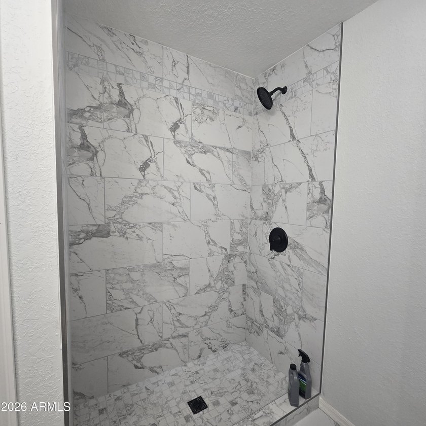 ON LEASED LAND: This home is absolutely gorgeous!! It has been - photo 21