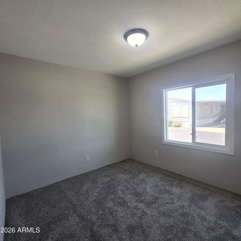 ON LEASED LAND: This home is absolutely gorgeous!! It has been - photo 22