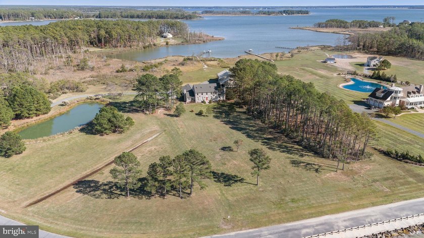 Eastern Shore Waterfront Estate Welcome to a true sportsman's - photo 3