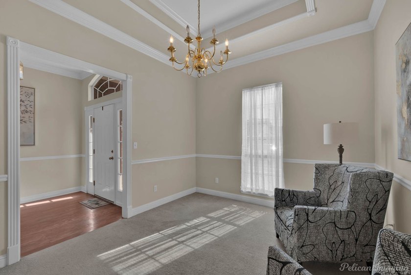 Welcome Home to Plantation Trace! This beautiful 4-bedroom - photo 5