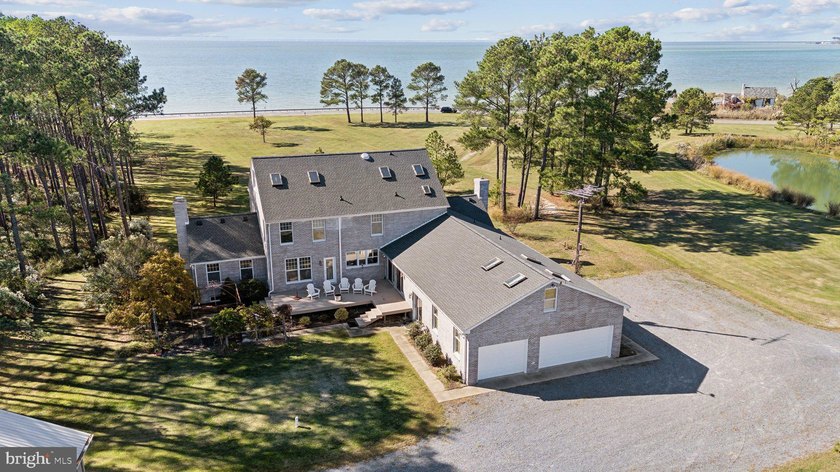 Eastern Shore Waterfront Estate Welcome to a true sportsman's - photo 6