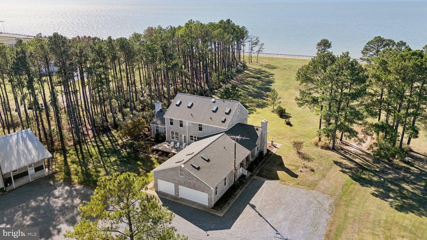 Eastern Shore Waterfront Estate Welcome to a true sportsman's - photo 7