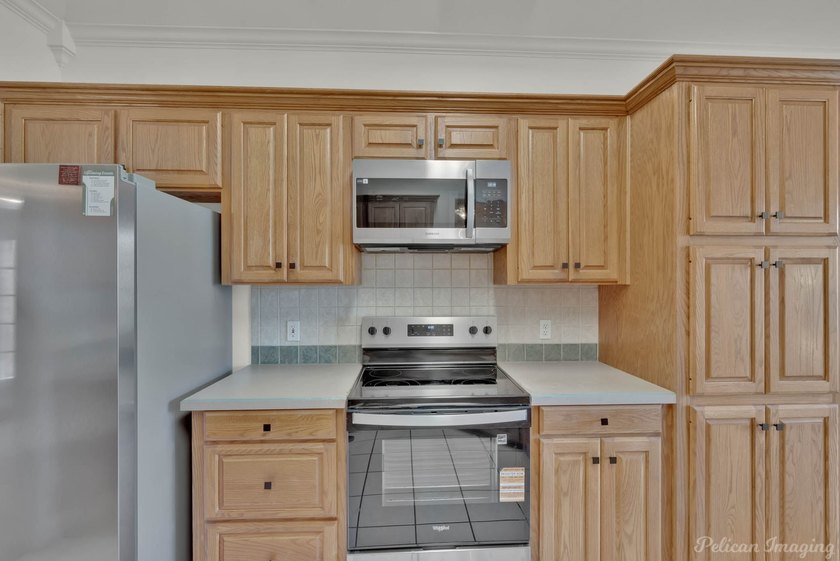 Welcome Home to Plantation Trace! This beautiful 4-bedroom - photo 9