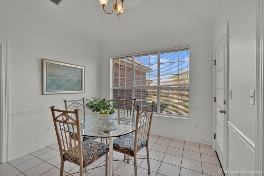 Welcome Home to Plantation Trace! This beautiful 4-bedroom - photo 10
