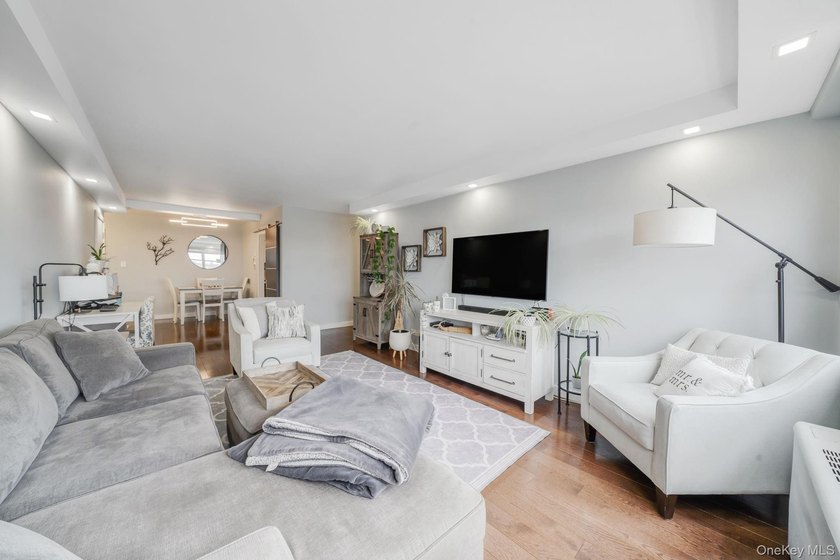 Experience elevated living in this beautiful 2 bedroom corner - photo 2