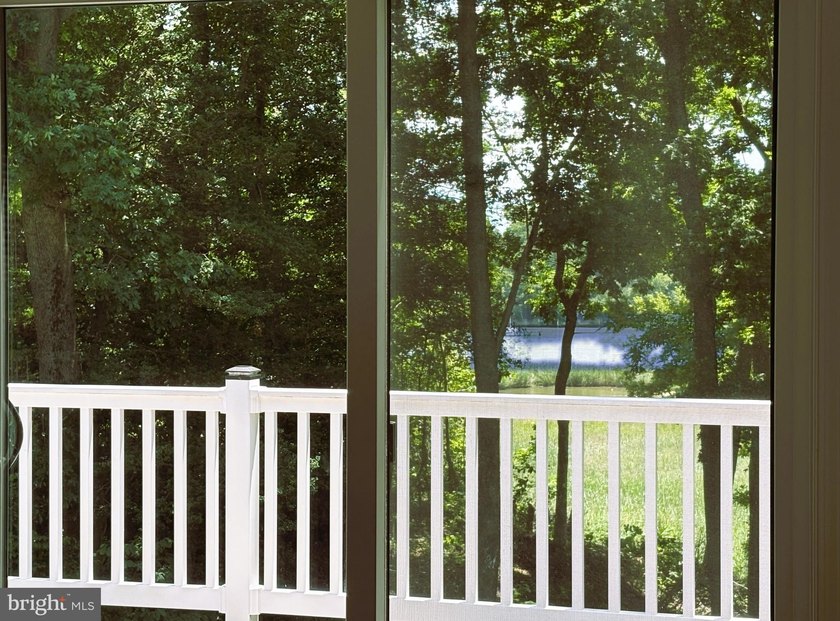 Welcome to waterfront living in Stratford Harbour! This stunning - photo 3