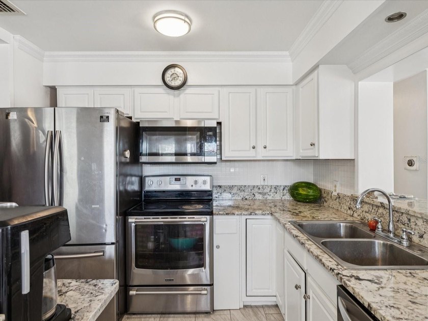 Under contract-accepting backup offers. MOTIVATED SELLERS! - photo 3