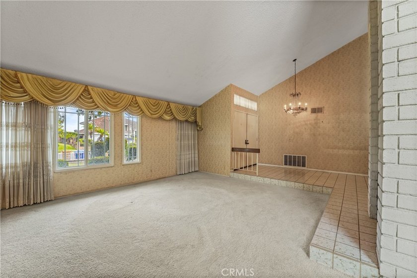 15921 Las Palmeras - photo 11
