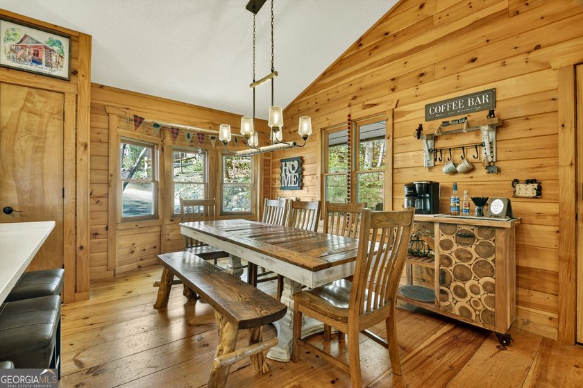 ~Long range mountain view log home perched on top of Walnut - photo 15