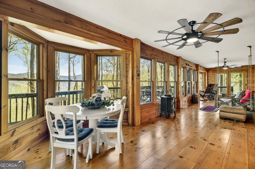 ~Long range mountain view log home perched on top of Walnut - photo 16