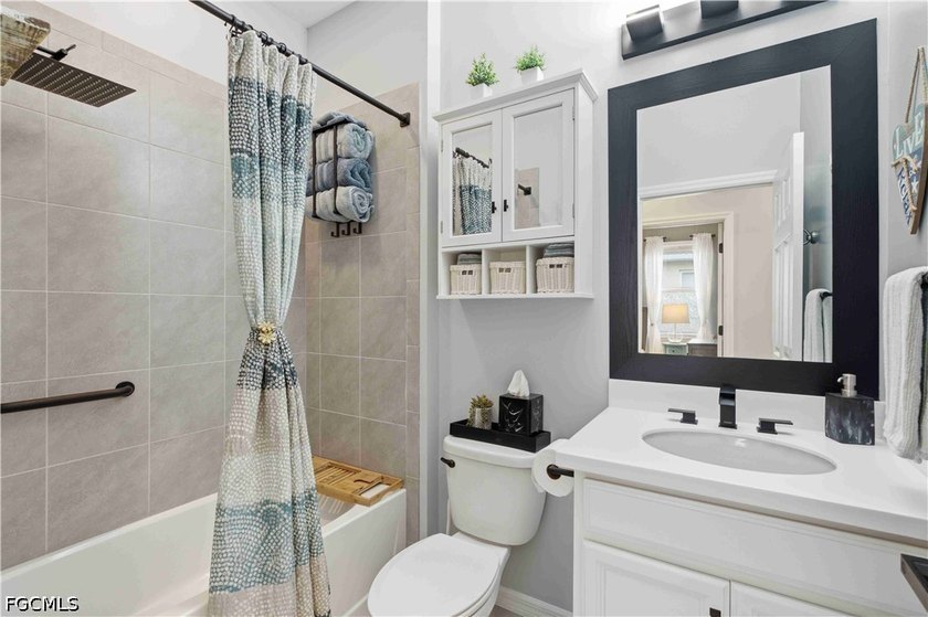Welcome to 4439 Dutchess Park Rd., a 2-bedroom + DEN attached - photo 21