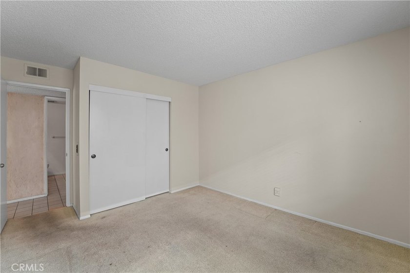 15921 Las Palmeras - photo 27