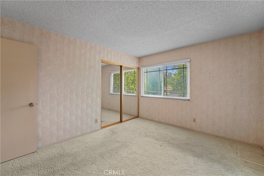 15921 Las Palmeras - photo 33