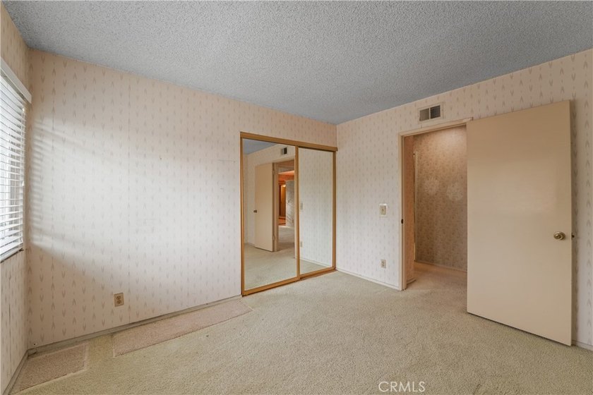 15921 Las Palmeras - photo 36