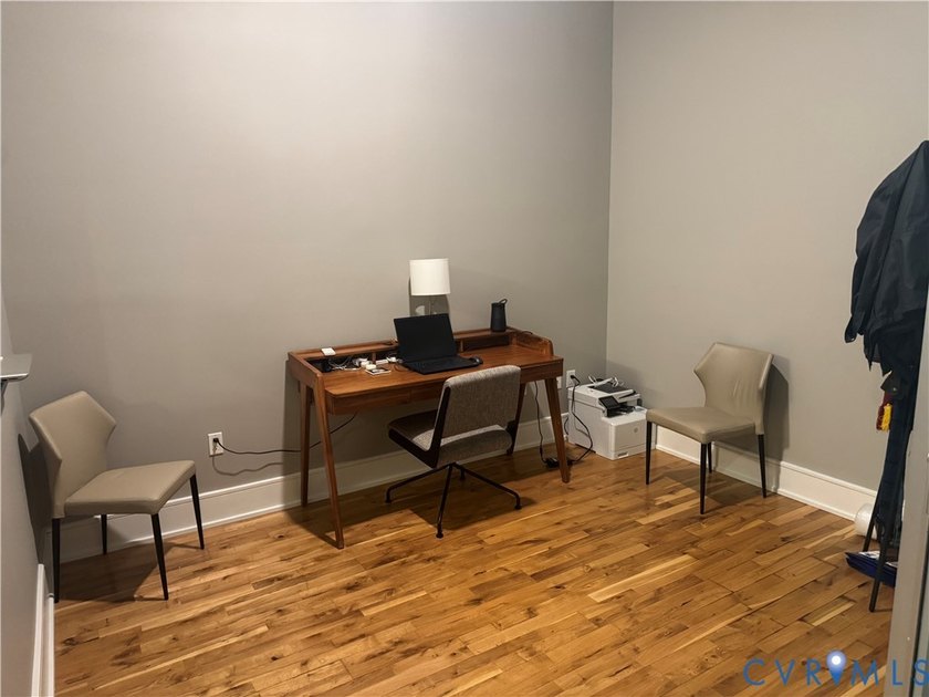 Don't miss this chance to live in a stylishly renovated 1,449 sq - photo 9