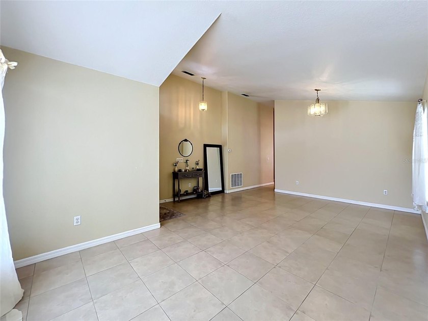 Welcome home to this beautiful, move-in-ready residence nestled - photo 8