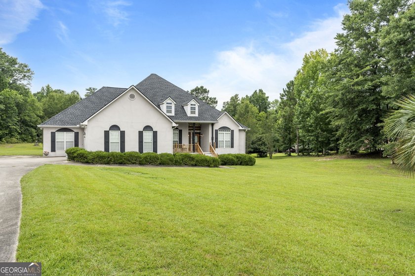 Desirable Waters Edge Subdivision! Situated on Approx 2.22 acres - photo 2