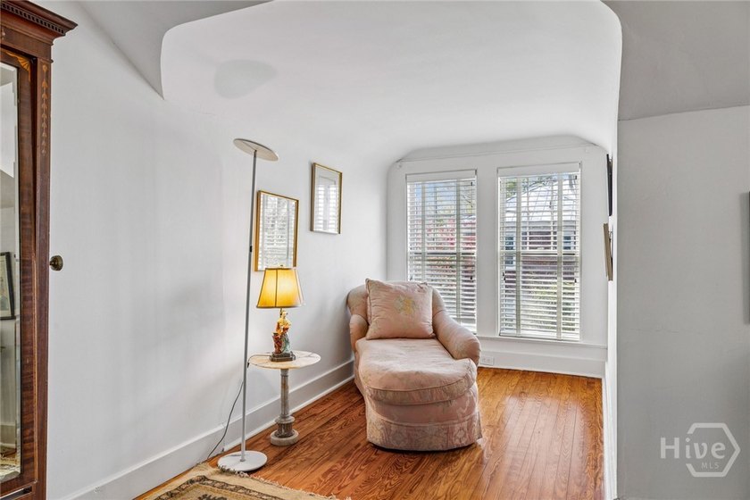 A large 1921 classic bungalow in historic Baldwin Park.There is - photo 42