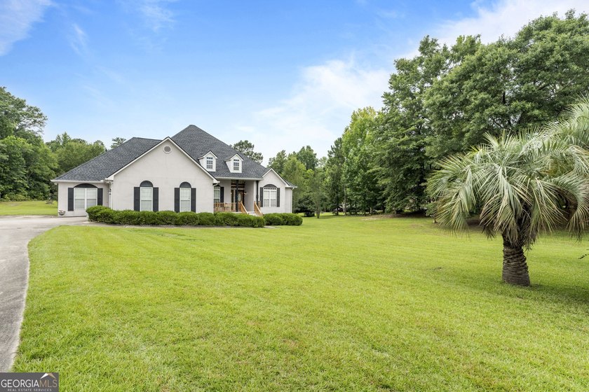Desirable Waters Edge Subdivision! Situated on Approx 2.22 acres - photo 3