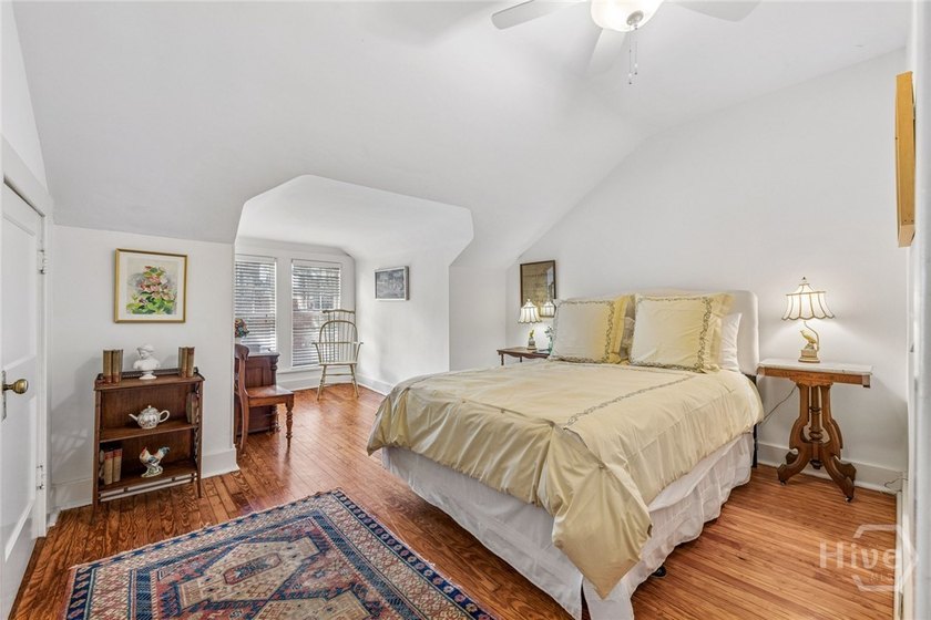 A large 1921 classic bungalow in historic Baldwin Park.There is - photo 45