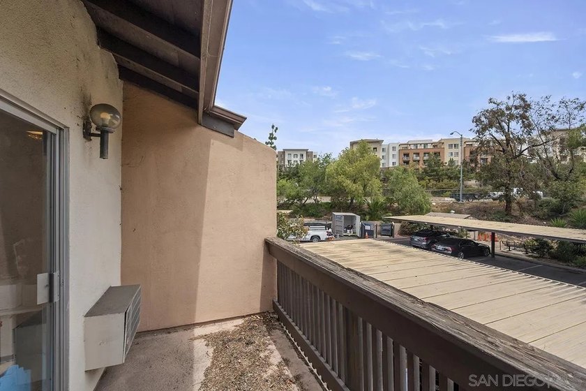 Centrally located in Mission Valley, this well-maintained - photo 7
