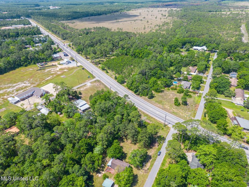 Prime Commercial Opportunity! Take advantage of this 0.33-acre - photo 8