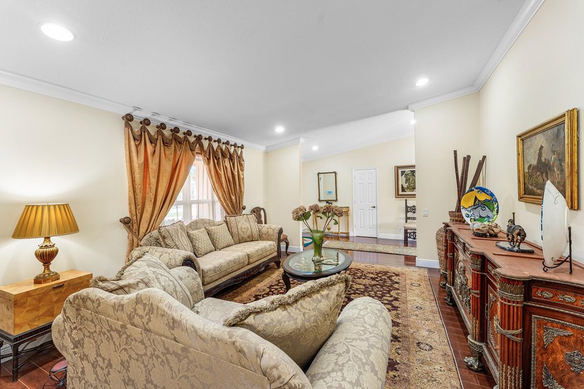 Welcome to Polo West, where comfort, privacy, and lifestyle come - photo 8